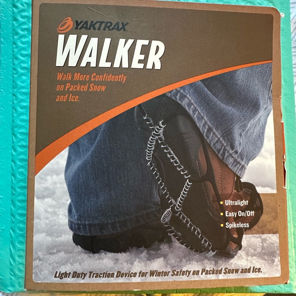 Yaktrax Walker Size Small Black Traction Device For Snow & Ice NWT. Spikeless